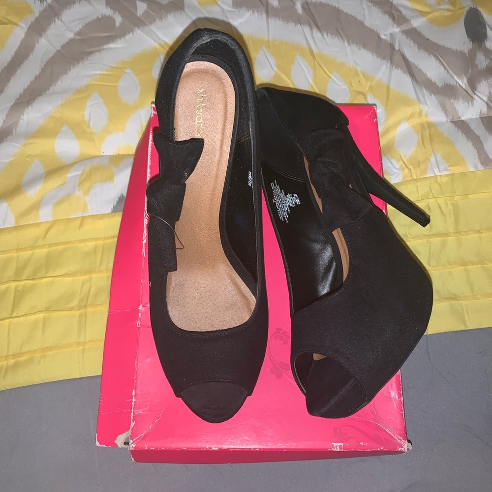 Xhilaration Black Heels Size 11